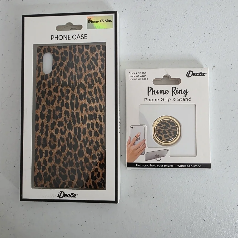 Iphone XS Max Phone Case and Phone Grip and Stand Animal Print NEW